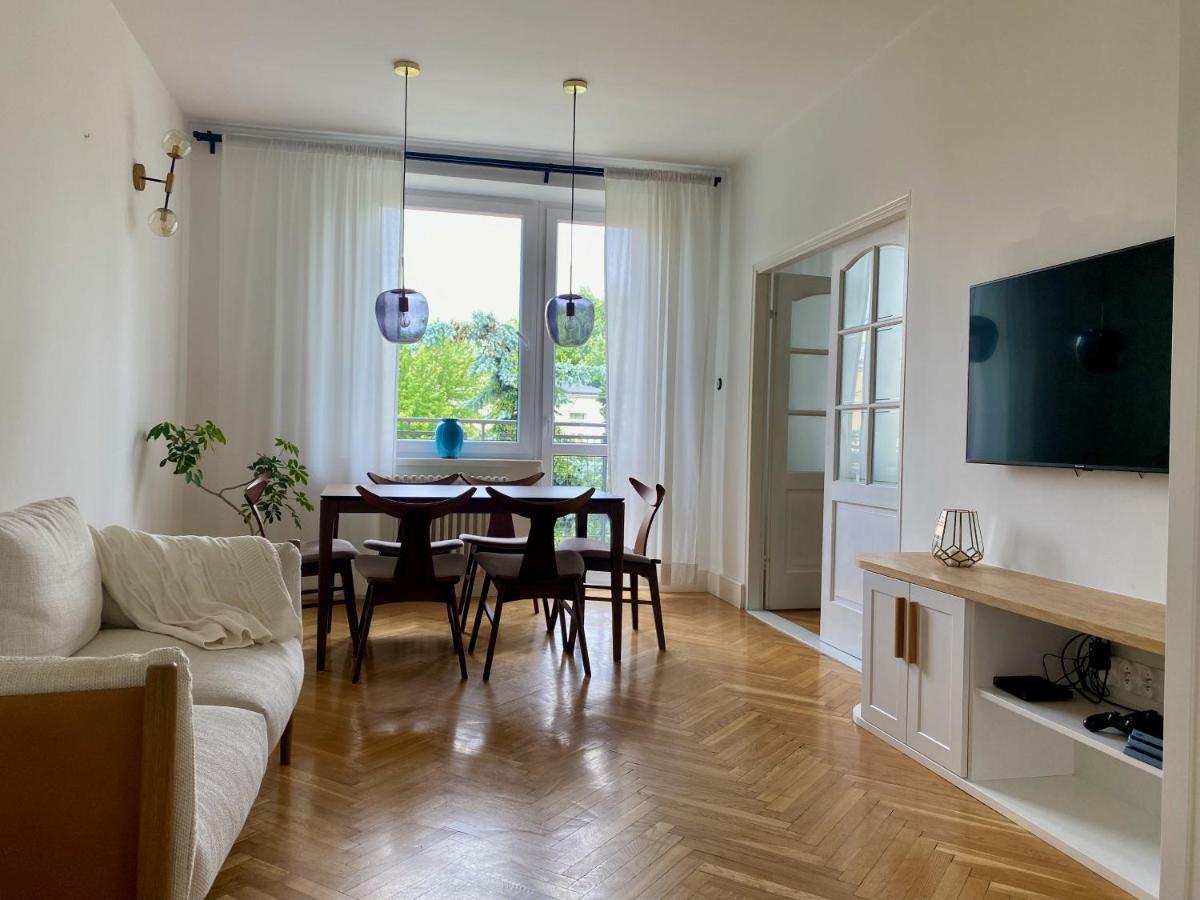 Chic Apartment In Vibrant Area - National Stadium - Saska Kepa Varsó Kültér fotó