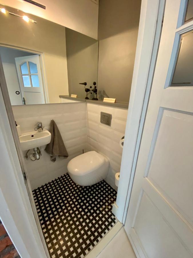 Chic Apartment In Vibrant Area - National Stadium - Saska Kepa Varsó Kültér fotó