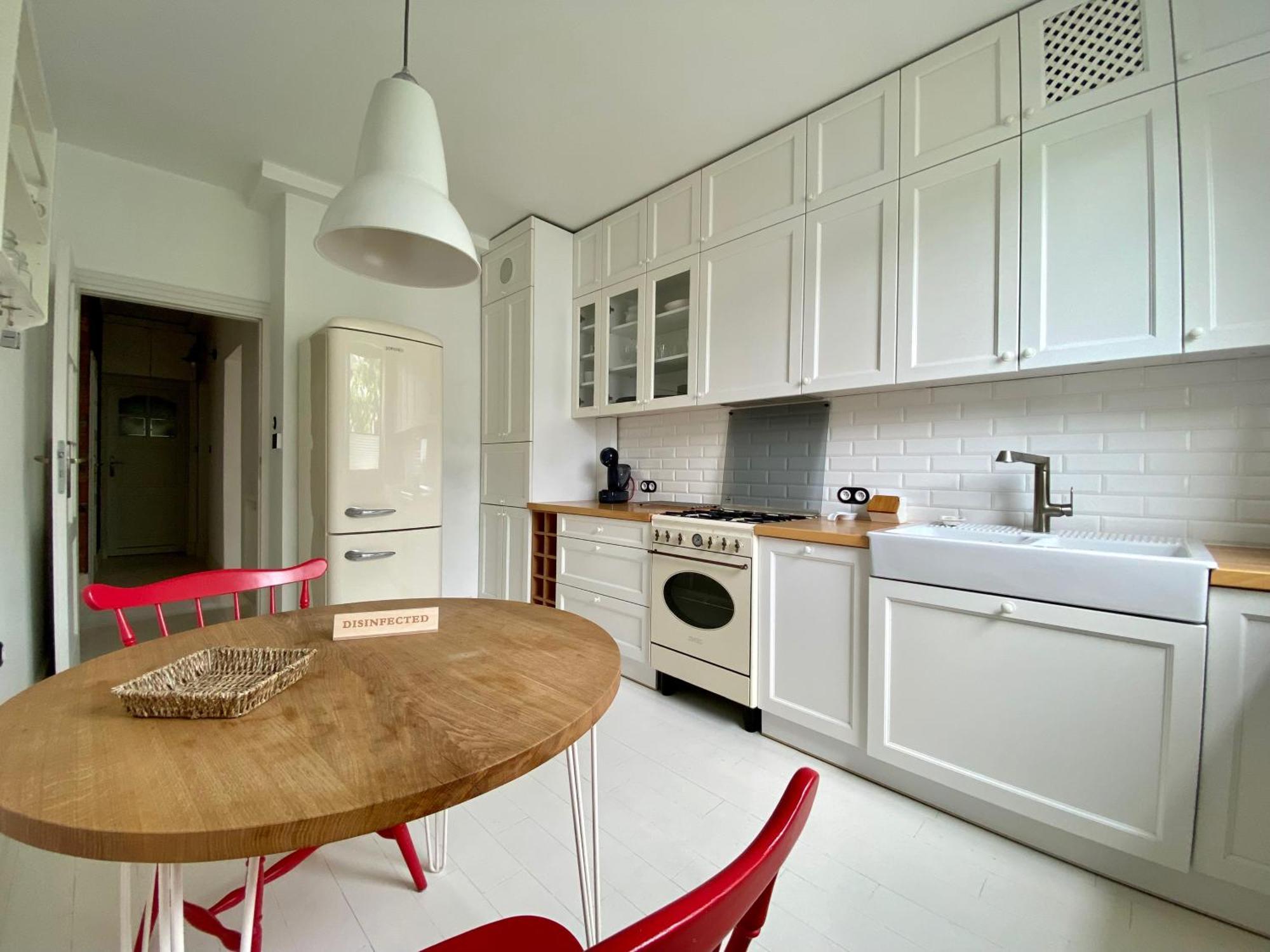 Chic Apartment In Vibrant Area - National Stadium - Saska Kepa Varsó Kültér fotó